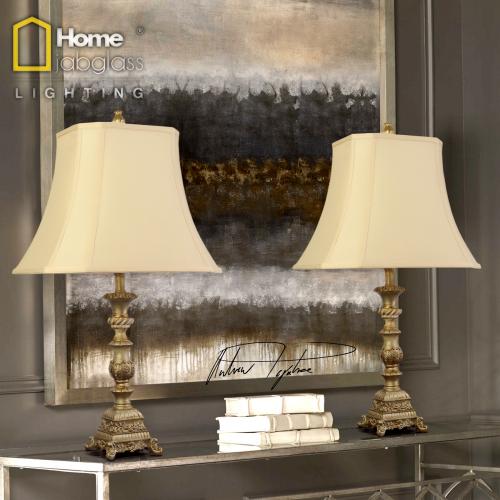 Komplet lamp Perugia de Ville - spójna aranżacja Zestaw lamp Perugia de Ville do salonu